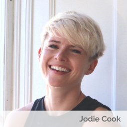 "Tey Year Career" Author, Coachvox AI founder Jodie Cook (Success Through Failure 433: Fail, Pivot, Succeed: AI and Jodie Cook's Entrepreneurial Edge)